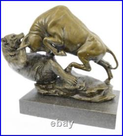 Bronze bull and bear hunt hunter, bronze figure bronze sculpture antique Artwork